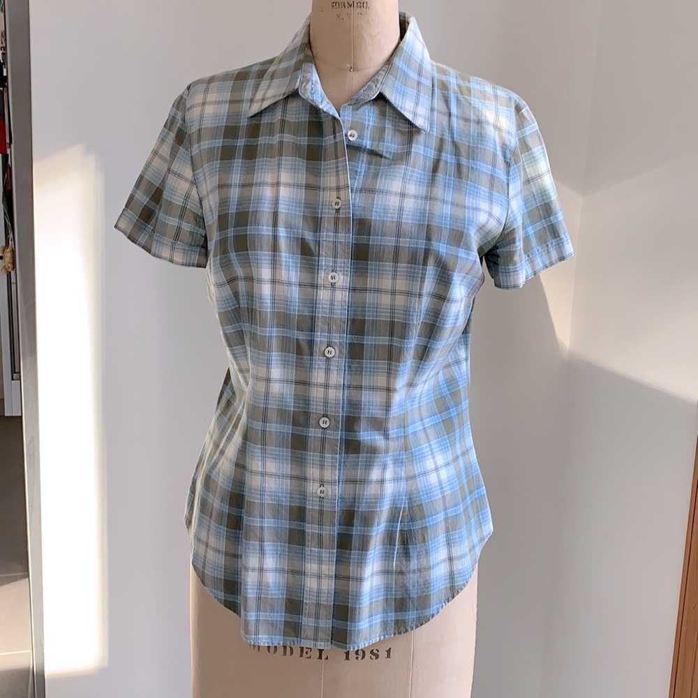 DKNY jeans- s/s cotton plaid button front blouse